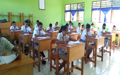 MENDIDIK BUKAN SEKADAR MEMOLES